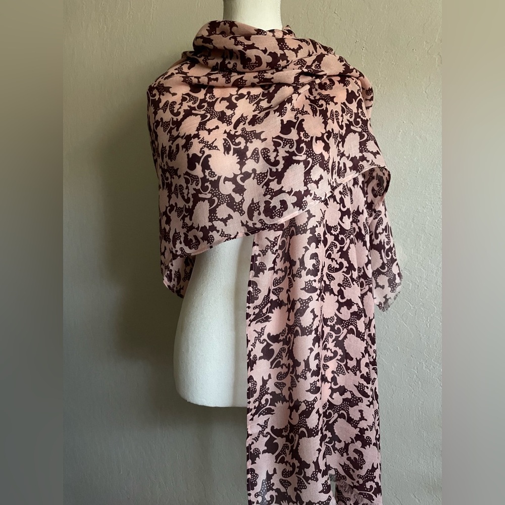 Floral wrap - Picture 1 of 11